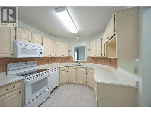 1170 Brookside Avenue Unit# 308, Kelowna, BC - Indoor Photo Showing Kitchen With Double Sink
