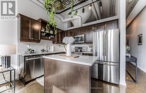 306 - 404 King Street West Street W, Kitchener, ON - Indoor Photo Showing Kitchen With Stainless Steel Kitchen