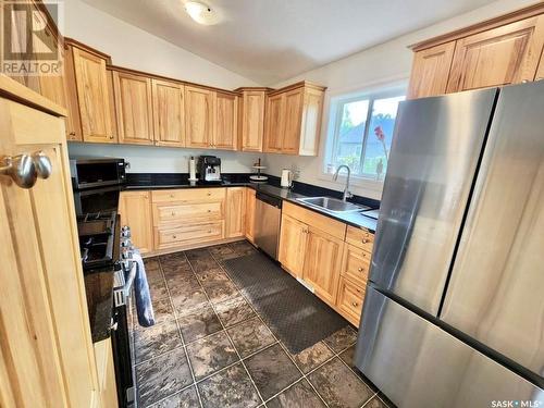 1255 18Th Street W, Prince Albert, SK - Indoor Photo Showing Kitchen