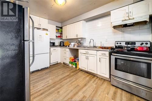 3235 Millen, Windsor, ON - Indoor Photo Showing Kitchen