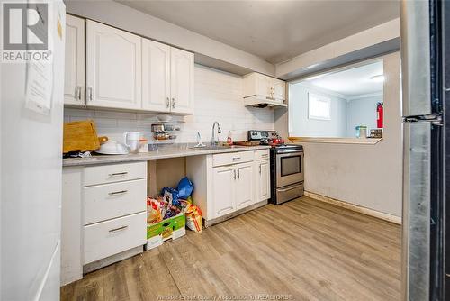 3235 Millen, Windsor, ON - Indoor Photo Showing Kitchen