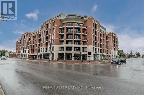 212 - 1 Hume Street, Collingwood, ON - Outdoor With Facade