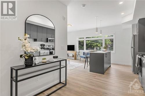 177 Armstrong Street Unit#208, Ottawa, ON - Indoor Photo Showing Kitchen