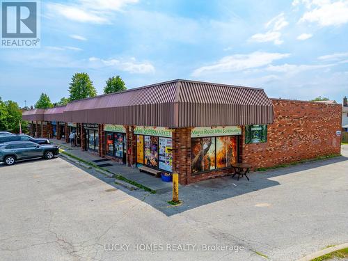 2076 Liverpool Road, Pickering (Liverpool), ON 