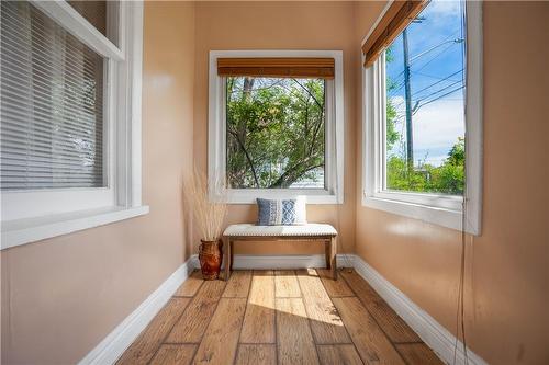 197 Fennell Avenue E, Hamilton, ON - Indoor Photo Showing Other Room