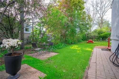 197 Fennell Avenue E, Hamilton, ON - Outdoor With Backyard