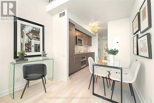 610 - 5 Hanna Avenue, Toronto C01, ON - Indoor Photo Showing Dining Room