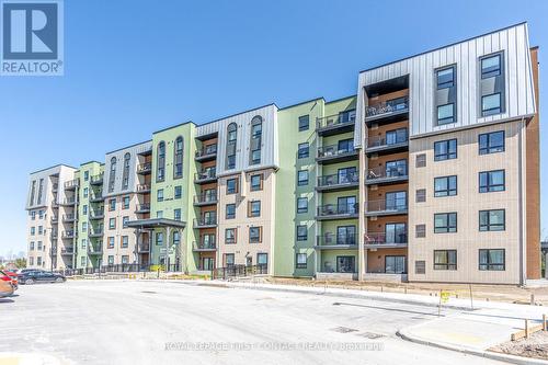 309 - 5 Chef Lane, Barrie, ON - Outdoor With Facade