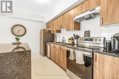 309 - 5 Chef Lane, Barrie, ON - Indoor Photo Showing Kitchen With Stainless Steel Kitchen