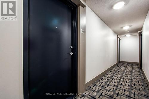 911 - 81 Navy Wharf Court, Toronto, ON - Indoor Photo Showing Other Room