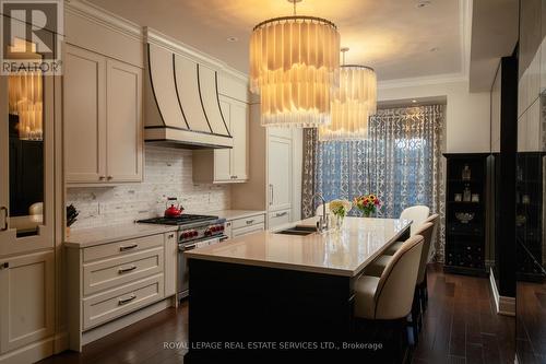 279 Rebecca Street, Oakville, ON - Indoor Photo Showing Kitchen With Upgraded Kitchen