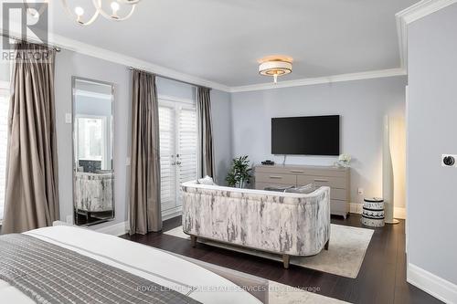 279 Rebecca Street, Oakville, ON - Indoor Photo Showing Bedroom