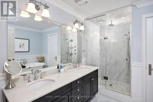 279 Rebecca Street, Oakville, ON - Indoor Photo Showing Bathroom