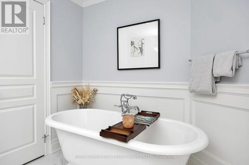 279 Rebecca Street, Oakville, ON - Indoor Photo Showing Bathroom