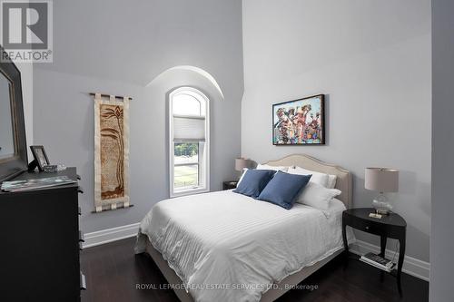 279 Rebecca Street, Oakville, ON - Indoor Photo Showing Bedroom