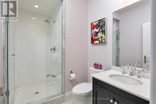 279 Rebecca Street, Oakville, ON - Indoor Photo Showing Bathroom