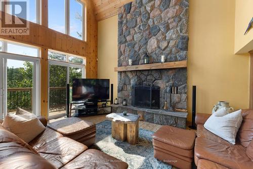 12 Osprey Road, Seguin, ON - Indoor Photo Showing Living Room With Fireplace