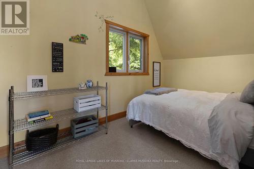 12 Osprey Road, Seguin, ON - Indoor Photo Showing Bedroom