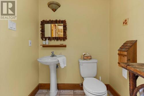 12 Osprey Road, Seguin, ON - Indoor Photo Showing Bathroom