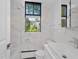 Ensuite bathroom - 