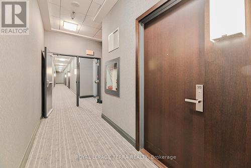 310 - 65 Speers Road, Oakville, ON - Indoor Photo Showing Other Room