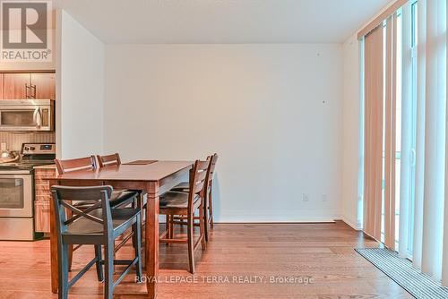 310 - 65 Speers Road, Oakville, ON - Indoor Photo Showing Dining Room