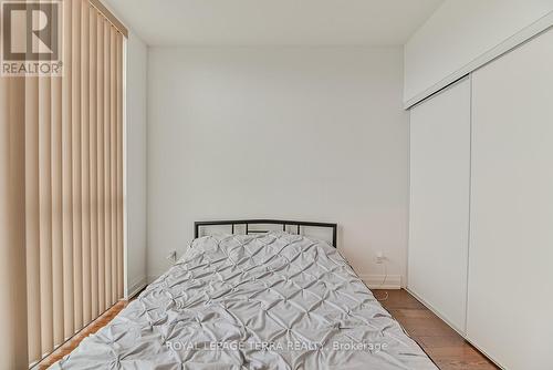 310 - 65 Speers Road, Oakville, ON - Indoor Photo Showing Bedroom