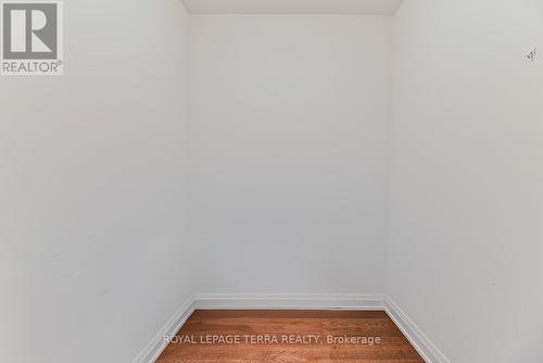 310 - 65 Speers Road, Oakville, ON - Indoor Photo Showing Other Room