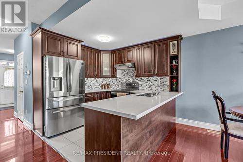 132 Benziger Lane, Hamilton, ON - Indoor Photo Showing Kitchen With Stainless Steel Kitchen With Double Sink
