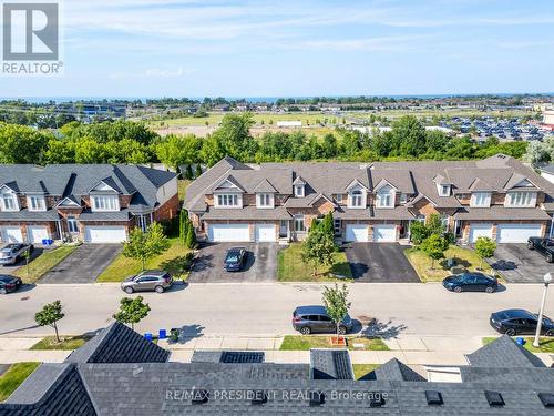 132 Benziger Lane, Hamilton, ON - Outdoor With Facade