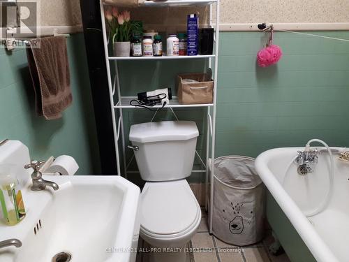 270 William Street, Belleville, ON - Indoor Photo Showing Bathroom