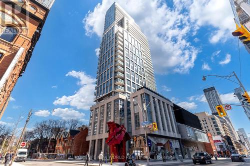 915 - 1 Gloucester Street, Toronto C08, ON - Outdoor With Facade