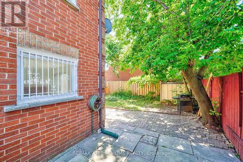 80 Massie Street, Toronto (Agincourt South-Malvern West), ON - Outdoor