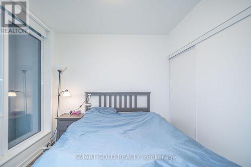 816 E - 8868 Yonge Street, Richmond Hill (South Richvale), ON - Indoor Photo Showing Bedroom