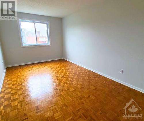 398 Garden Glen Private, Ottawa, ON - Indoor Photo Showing Other Room