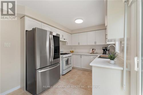 83 Rockhaven Lane, Hamilton (Waterdown), ON - Indoor Photo Showing Kitchen