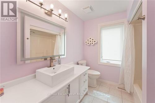 83 Rockhaven Lane, Hamilton (Waterdown), ON - Indoor Photo Showing Bathroom