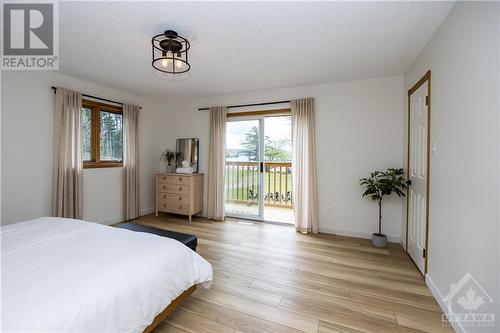 6 Bluff Point Drive, Calabogie, ON - Indoor Photo Showing Bedroom