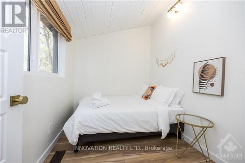 6 Bluff Point Drive, Greater Madawaska, ON - Indoor Photo Showing Bedroom