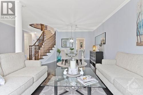 160 Whernside Terrace, Ottawa, ON - Indoor Photo Showing Living Room