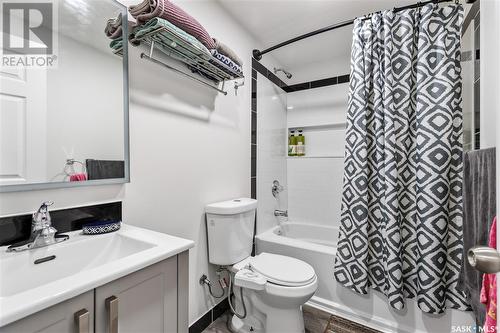 2655 Makowsky Crescent, Regina, SK - Indoor Photo Showing Bathroom