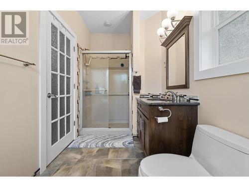 1028 Purcell Crescent, Creston, BC - Indoor Photo Showing Bathroom