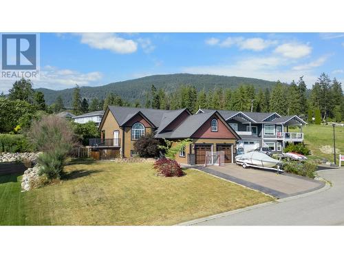 1028 Purcell Crescent, Creston, BC - Outdoor With Facade