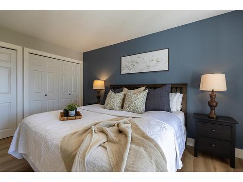 410 27Th Avenue N, Erickson, BC - Indoor Photo Showing Bedroom