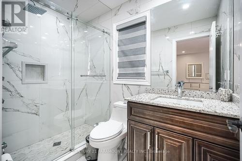 66 Jacksonville Drive, Brampton (Vales Of Castlemore), ON - Indoor Photo Showing Bathroom