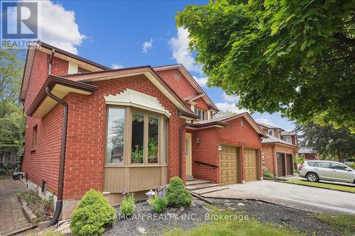 1331 Greenwood Crescent, Oakville, ON - Outdoor