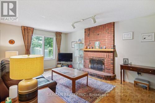 1331 Greenwood Crescent, Oakville, ON - Indoor Photo Showing Living Room With Fireplace