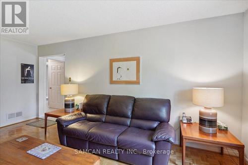 1331 Greenwood Crescent, Oakville (Clearview), ON - Indoor Photo Showing Living Room