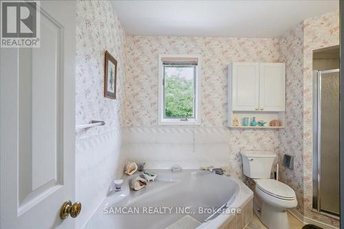 1331 Greenwood Crescent, Oakville (Clearview), ON - Indoor Photo Showing Bathroom