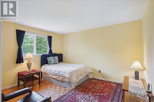 1331 Greenwood Crescent, Oakville (Clearview), ON - Indoor Photo Showing Bedroom